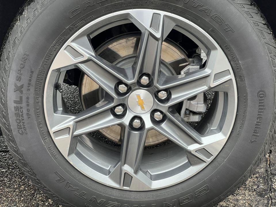 used 2025 Chevrolet Blazer car, priced at $30,990