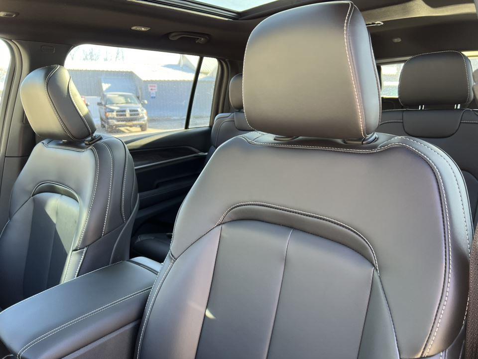 new 2026 Jeep Grand Cherokee L car, priced at $50,082