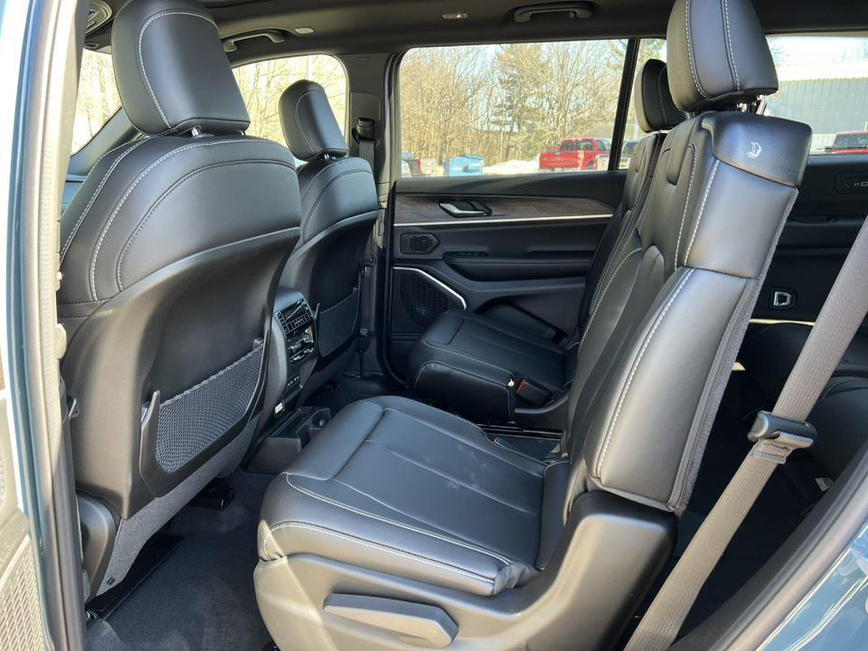 new 2026 Jeep Grand Cherokee L car, priced at $50,082