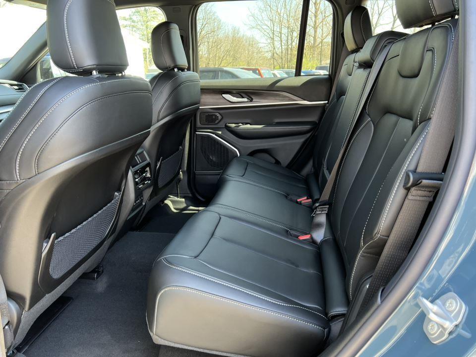 new 2026 Jeep Grand Cherokee car, priced at $51,135