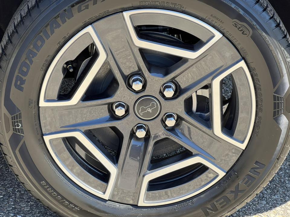 new 2026 Jeep Cherokee car, priced at $42,473