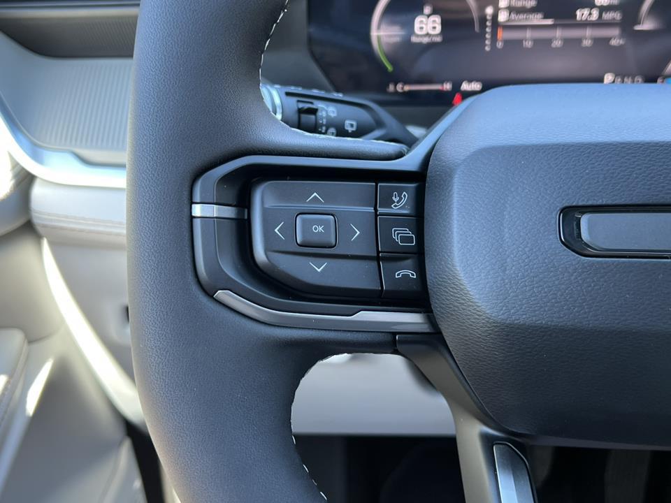 new 2026 Jeep Cherokee car, priced at $42,473