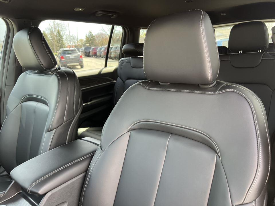 new 2026 Jeep Grand Cherokee L car, priced at $48,653