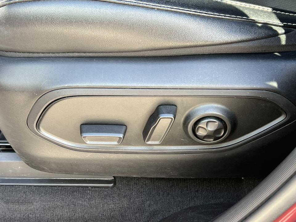 used 2023 Jeep Grand Cherokee car, priced at $33,990
