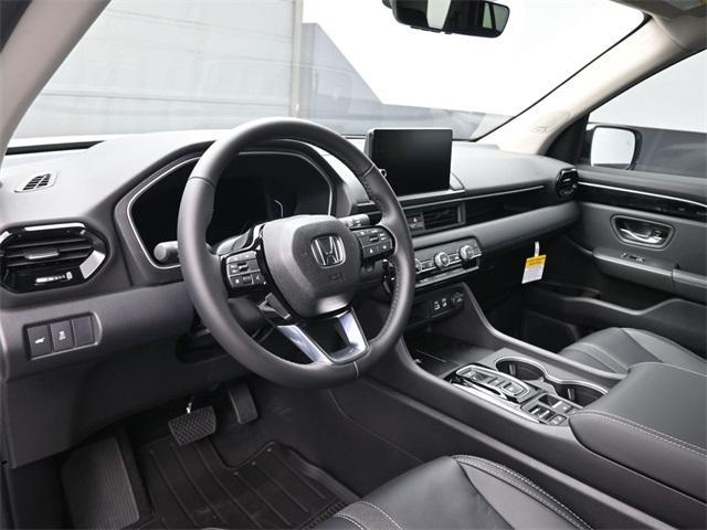 new 2025 Honda Pilot car, priced at $47,816