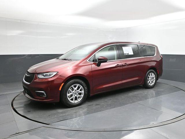 used 2023 Chrysler Pacifica car, priced at $21,997