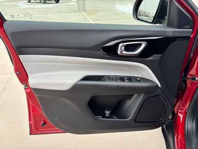 used 2025 Jeep Compass car, priced at $29,060