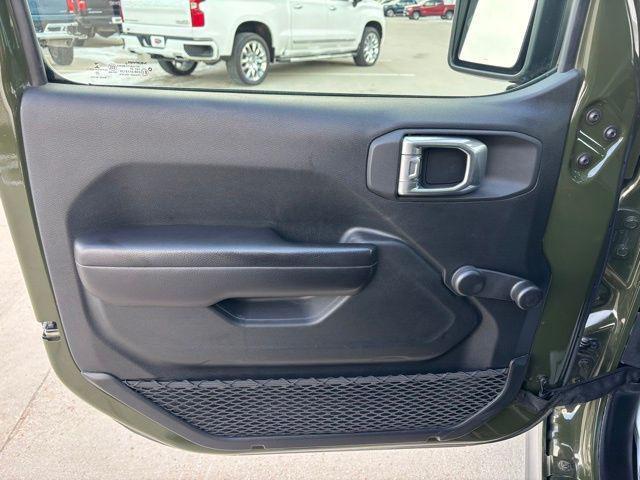 used 2021 Jeep Wrangler car, priced at $26,995