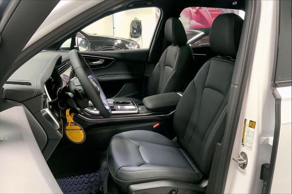 new 2026 Audi Q7 car, priced at $78,410