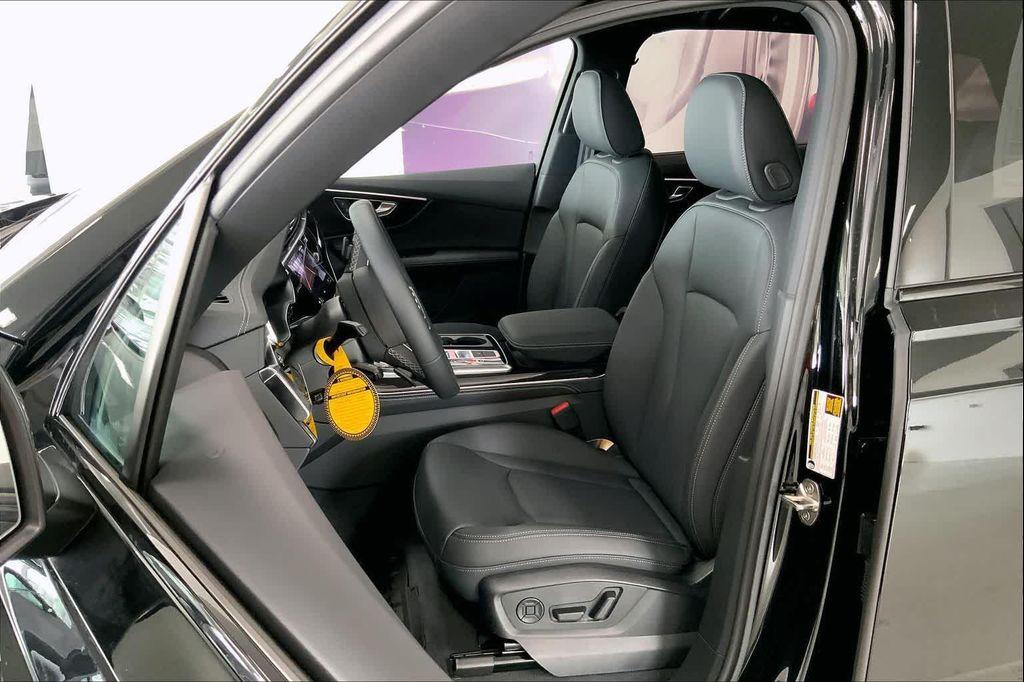 new 2026 Audi Q7 car, priced at $71,660