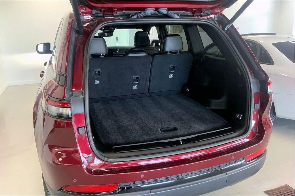 used 2023 Jeep Grand Cherokee car, priced at $30,890