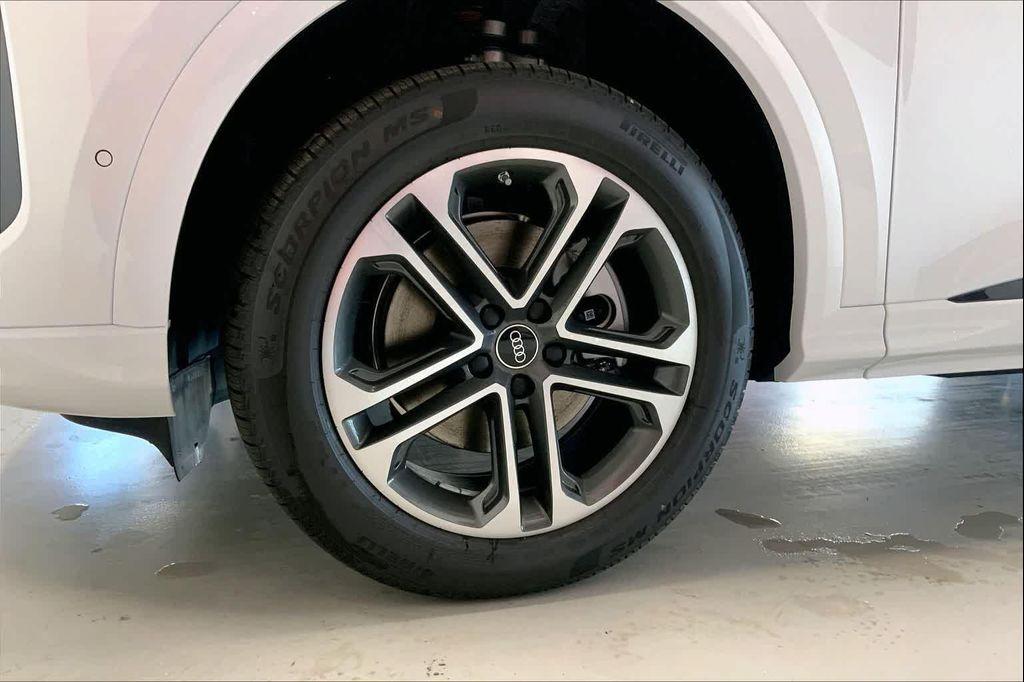 new 2025 Audi Q5 car, priced at $56,055