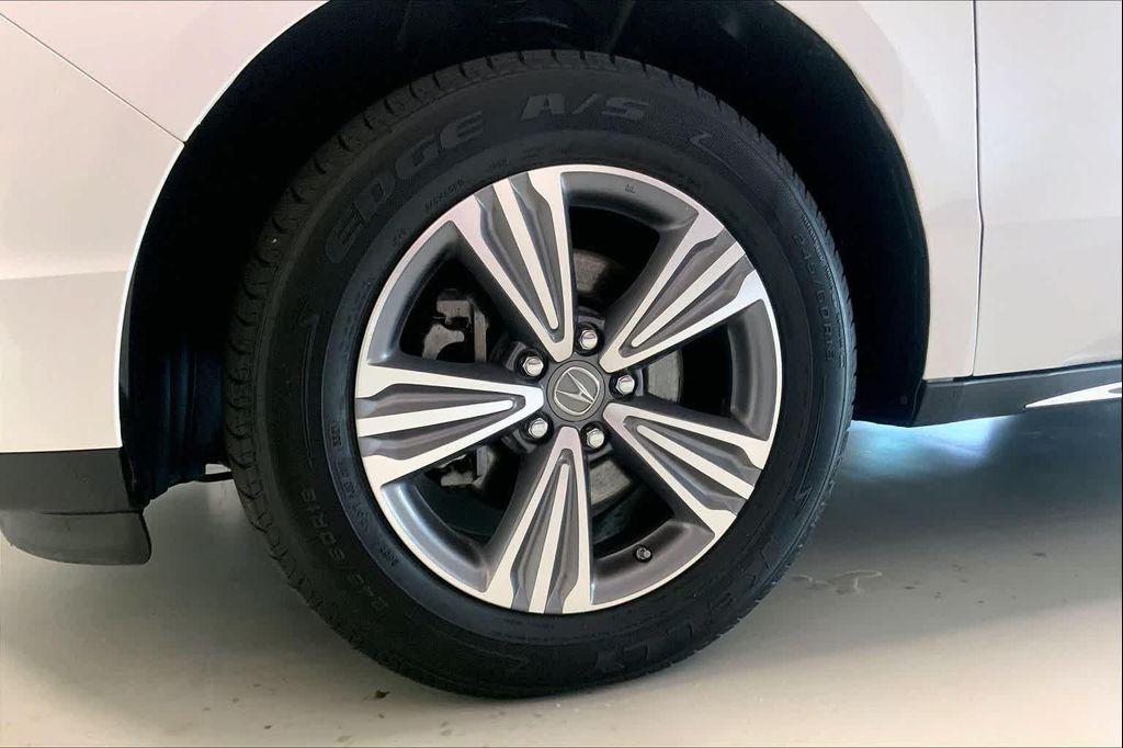 used 2020 Acura MDX car, priced at $26,910