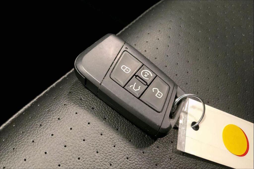 used 2021 Volkswagen Tiguan car, priced at $19,990