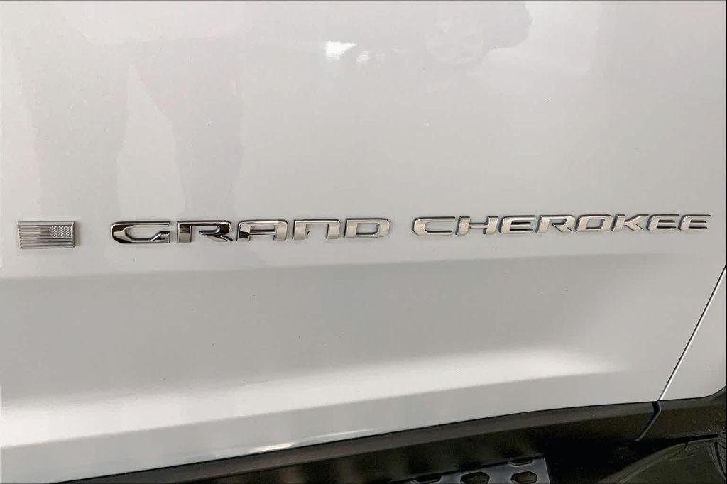 used 2023 Jeep Grand Cherokee car, priced at $28,990