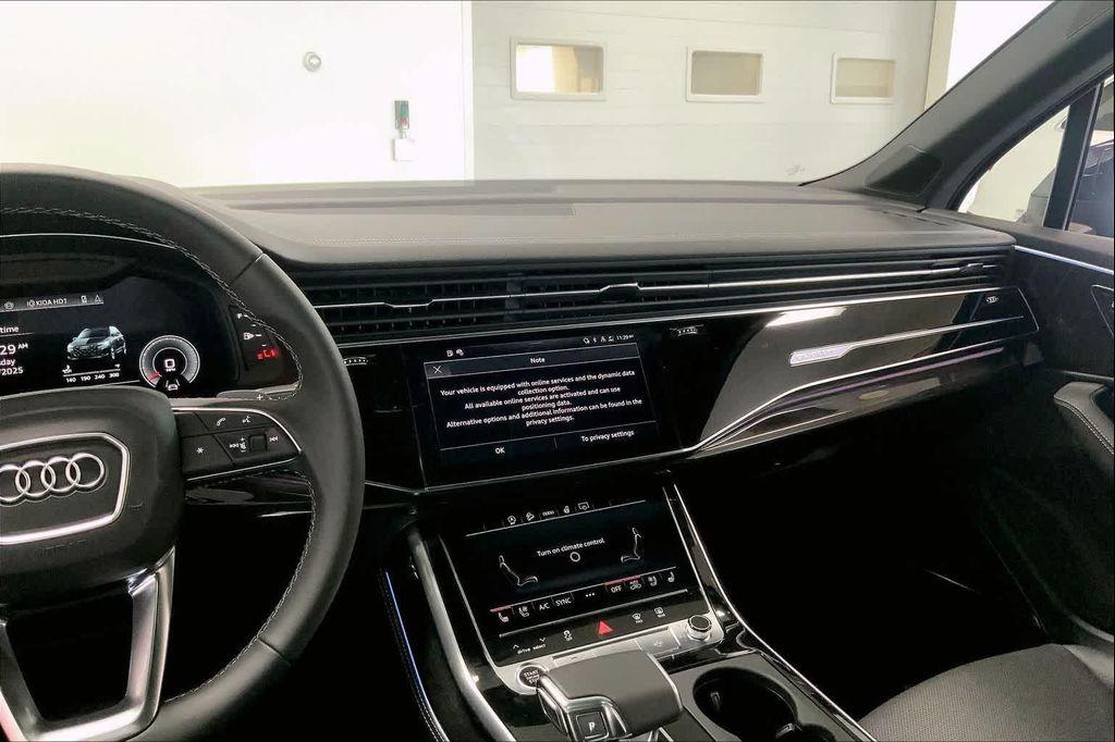 new 2026 Audi Q7 car, priced at $78,410