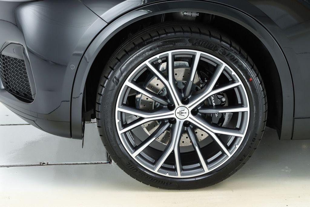 new 2026 Maserati Grecale car, priced at $91,505