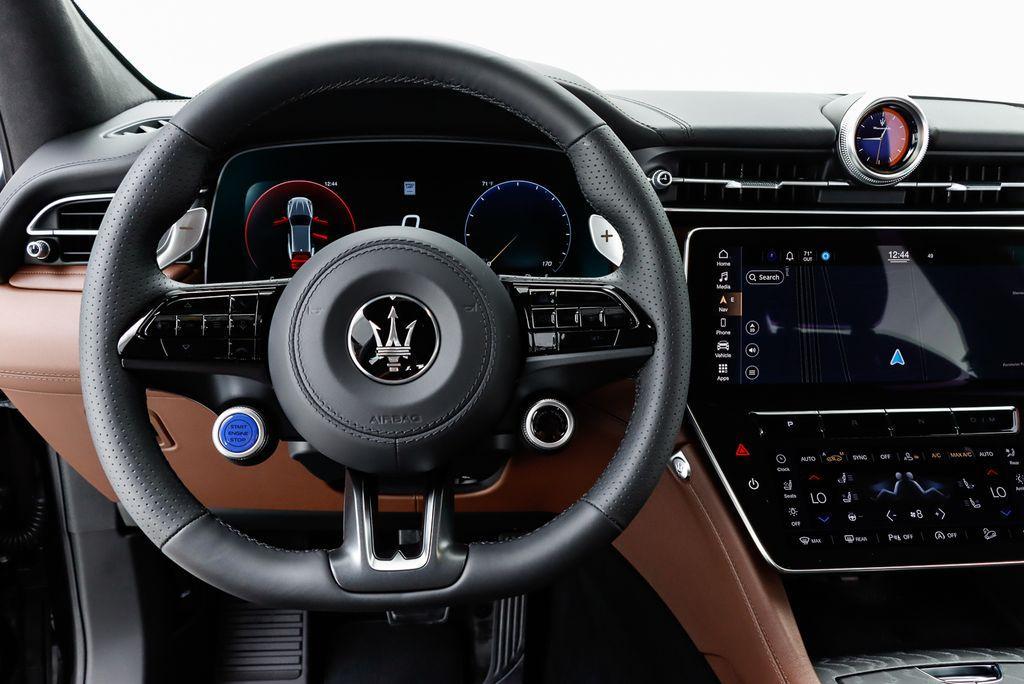 new 2024 Maserati Grecale car, priced at $64,381