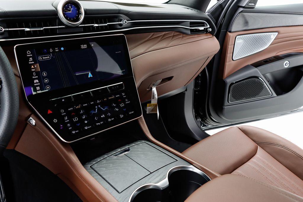 new 2024 Maserati Grecale car, priced at $64,381