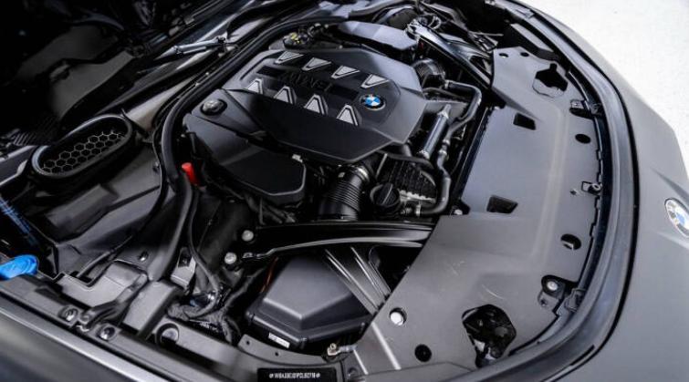 used 2023 BMW 760 car, priced at $73,892