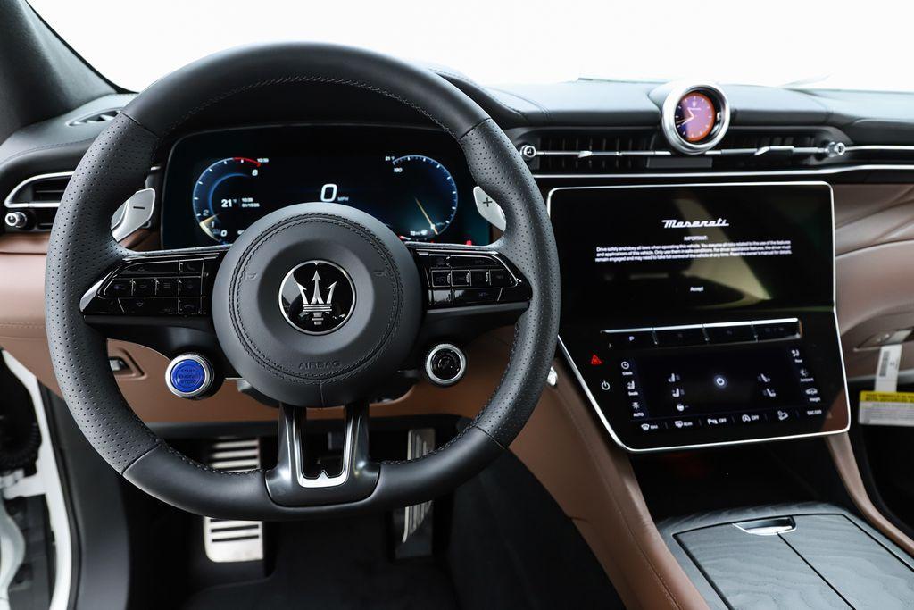 new 2026 Maserati Grecale car, priced at $91,125