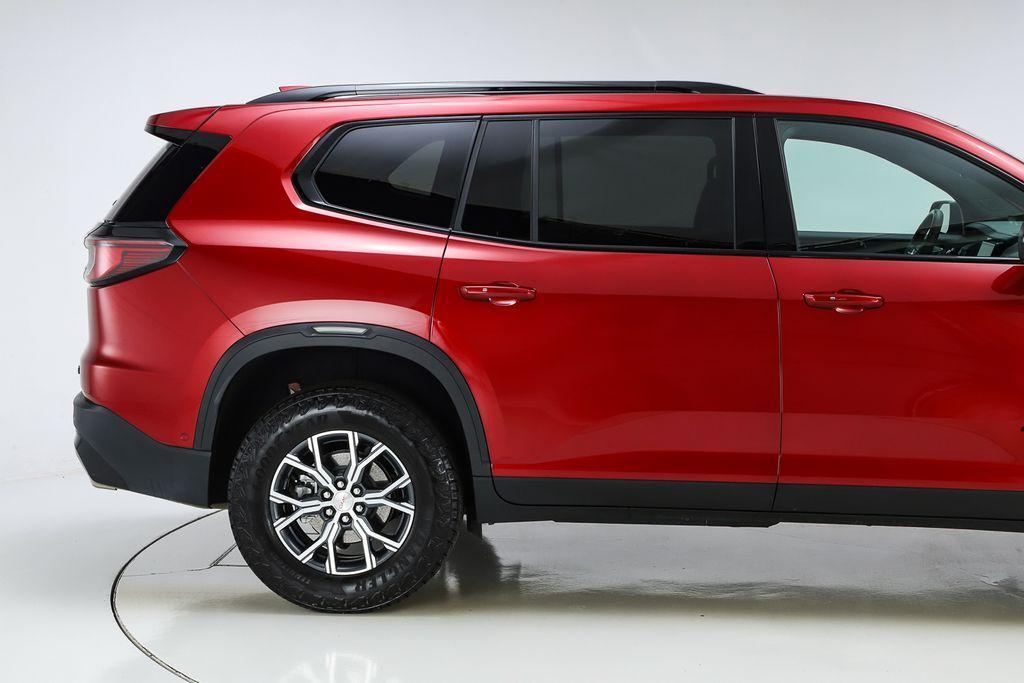 used 2025 GMC Acadia car, priced at $44,439