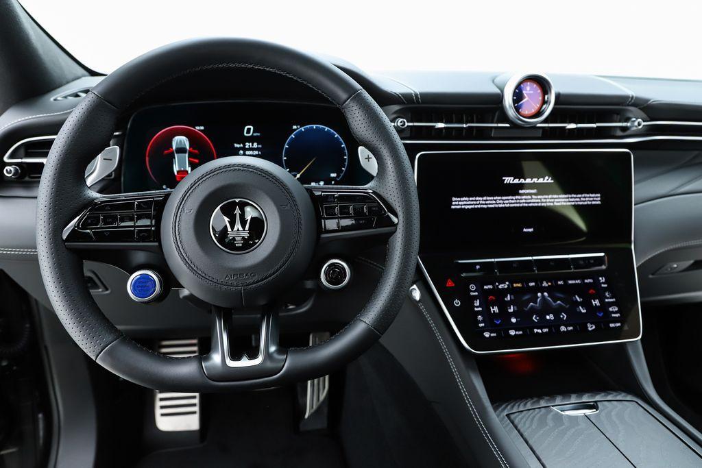 new 2026 Maserati Grecale car, priced at $91,505