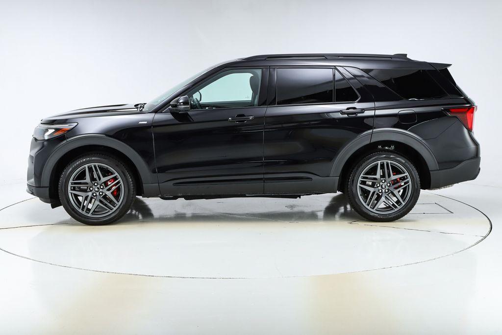 used 2025 Ford Explorer car, priced at $41,796