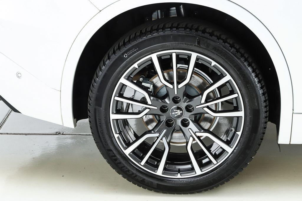 new 2024 Maserati Grecale car, priced at $64,381