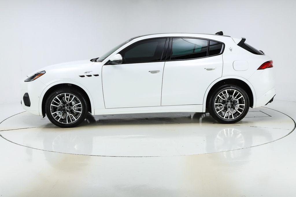 new 2024 Maserati Grecale car, priced at $64,381