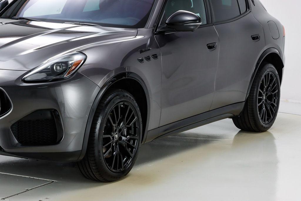 new 2025 Maserati Grecale car, priced at $80,875
