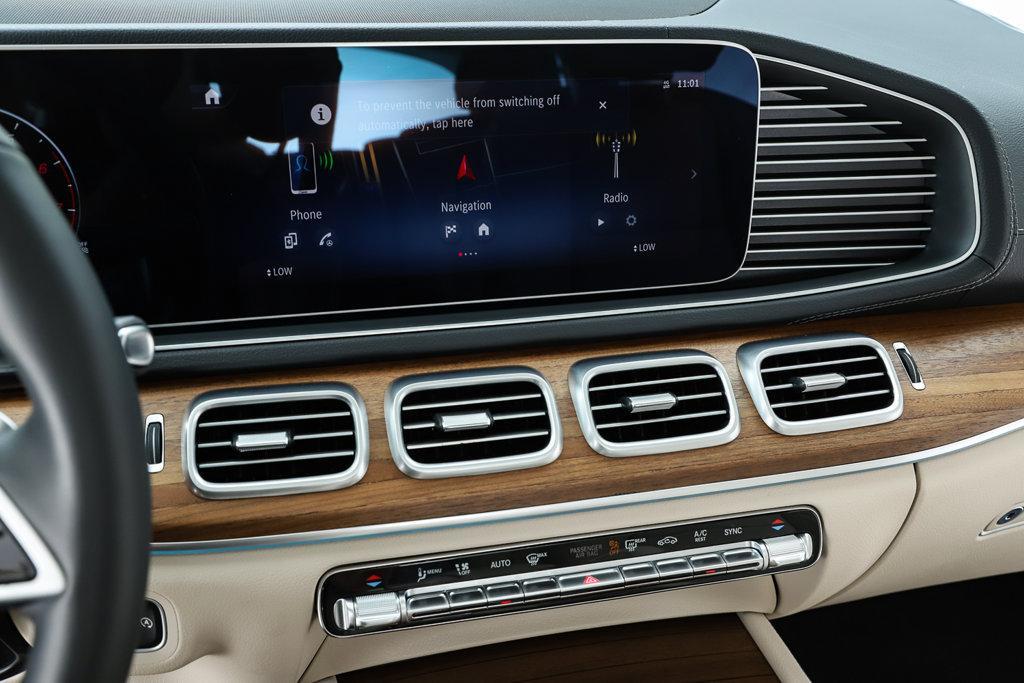 Mercedes-Benz GLS view 29