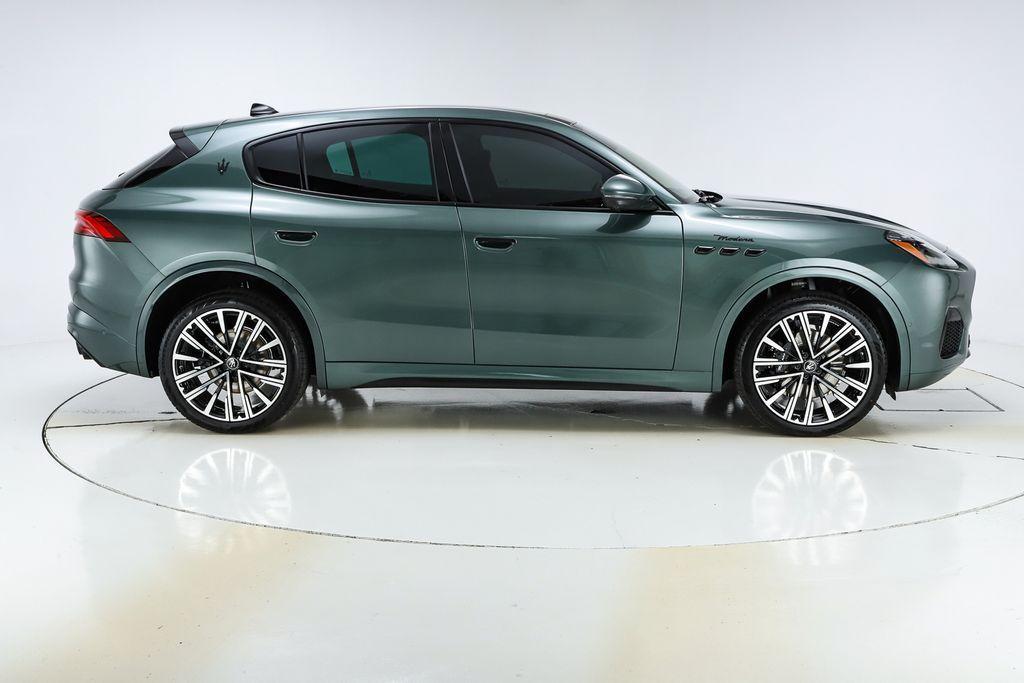new 2025 Maserati Grecale car, priced at $94,343