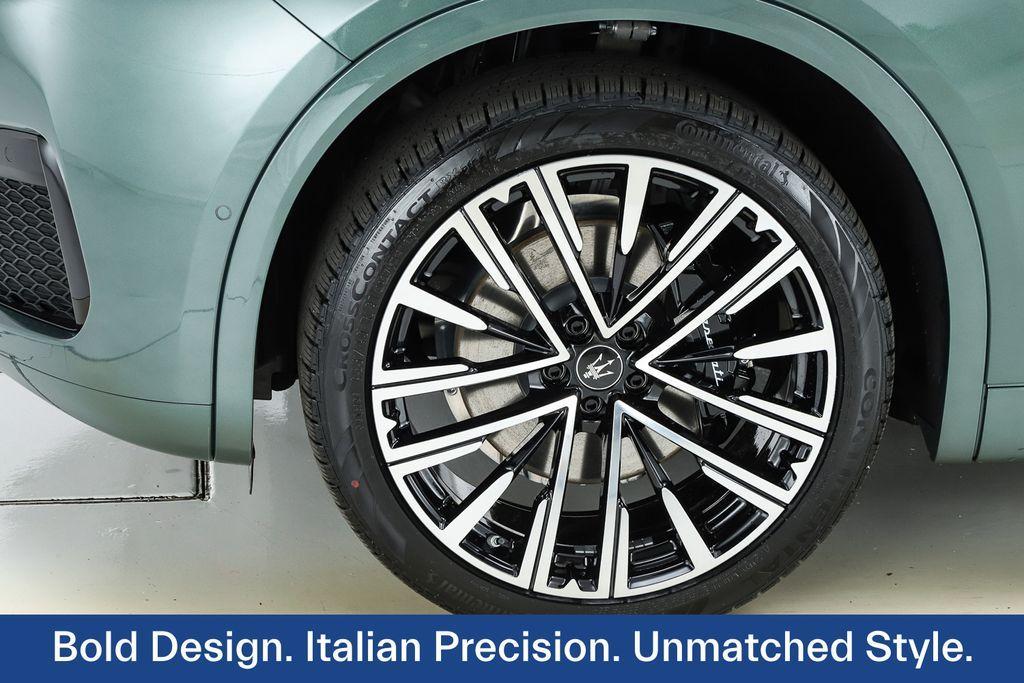 new 2025 Maserati Grecale car, priced at $90,569