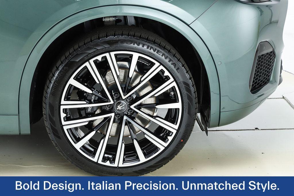 new 2025 Maserati Grecale car, priced at $90,569