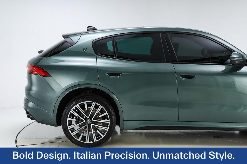 new 2025 Maserati Grecale car, priced at $90,569
