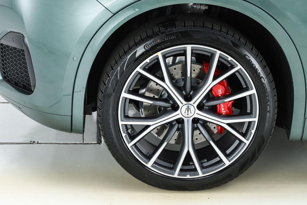 new 2026 Maserati Grecale car, priced at $94,175