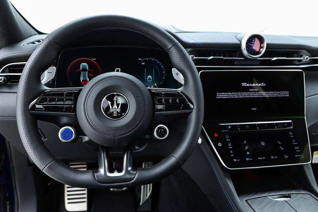 new 2026 Maserati Grecale car, priced at $96,615