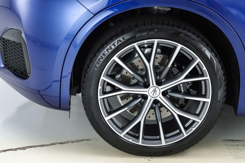 new 2026 Maserati Grecale car, priced at $96,615