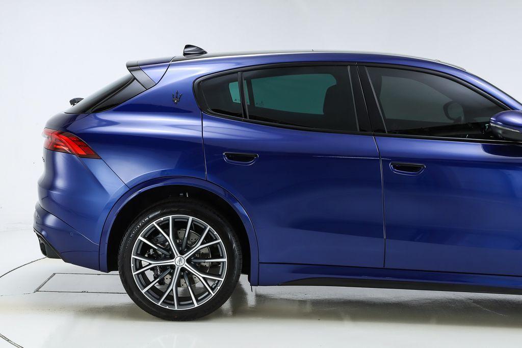 new 2026 Maserati Grecale car, priced at $96,615