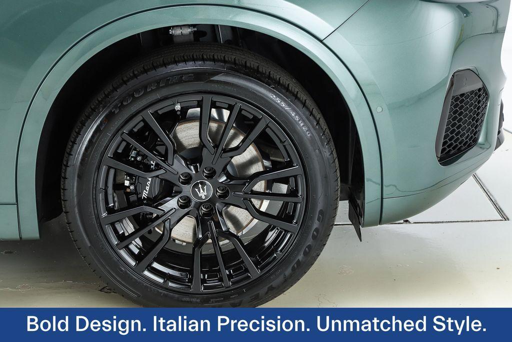 new 2025 Maserati Grecale car, priced at $86,029