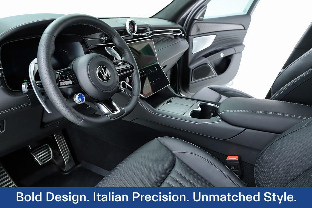 new 2025 Maserati Grecale car, priced at $86,029