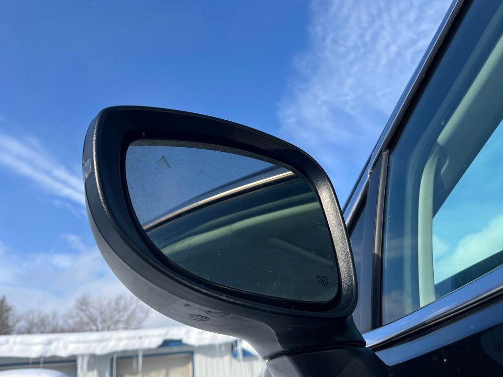 used 2023 Chrysler Pacifica Hybrid car, priced at $25,110