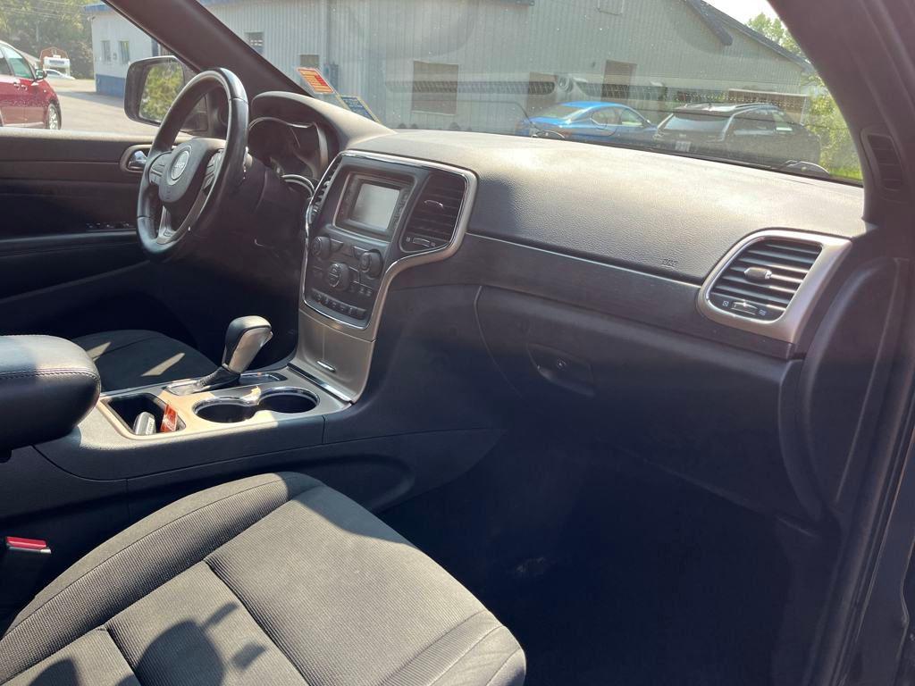 used 2017 Jeep Grand Cherokee car, priced at $11,382