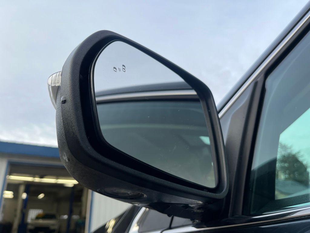 used 2024 Ford Edge car, priced at $23,877