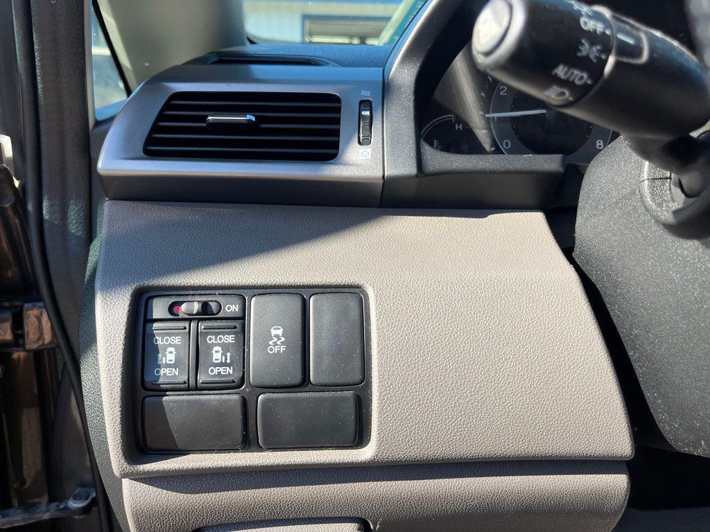 used 2016 Honda Odyssey car, priced at $12,994