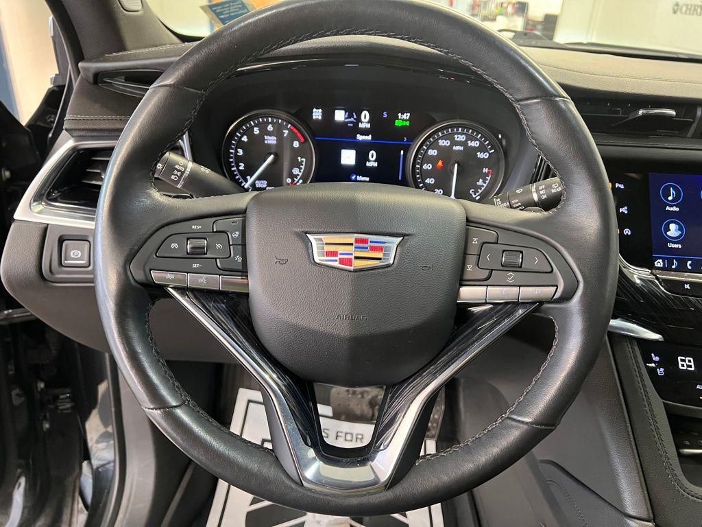 used 2023 Cadillac XT6 car, priced at $32,956