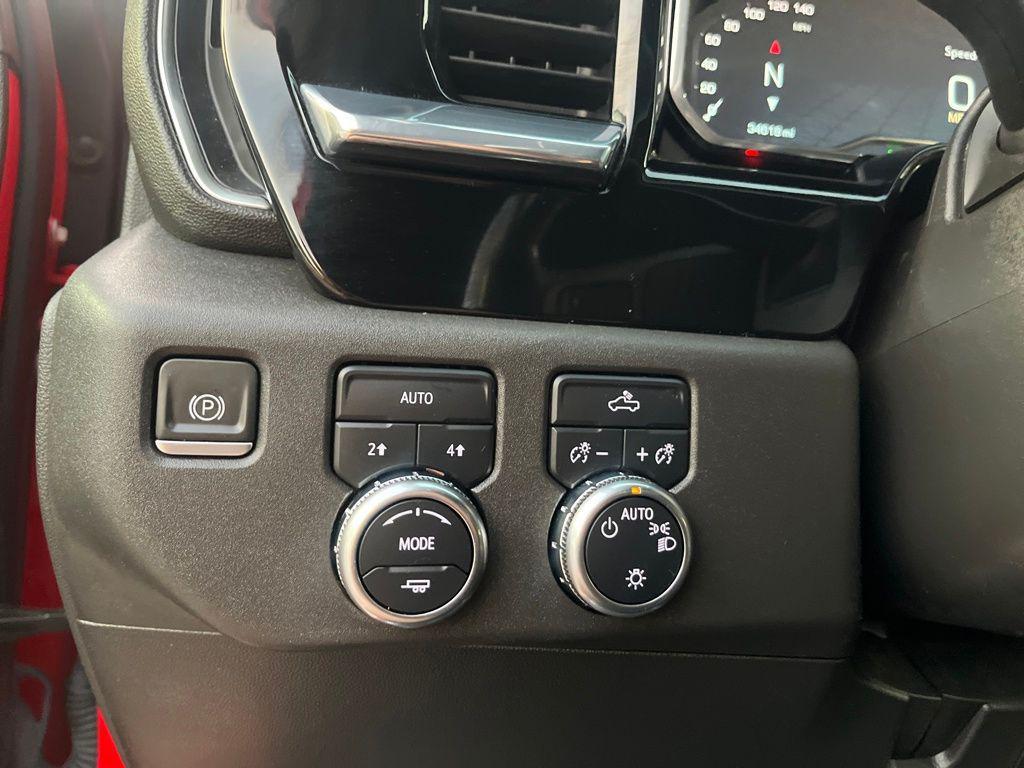 used 2022 GMC Sierra 1500 car, priced at $38,482