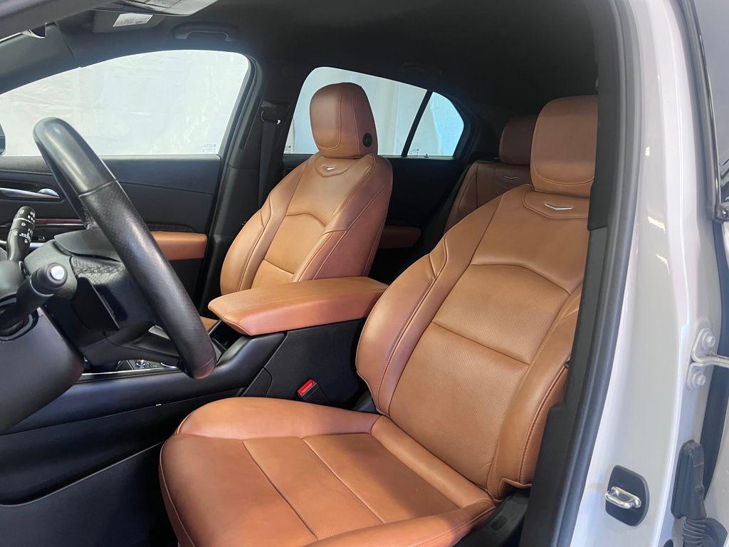 used 2023 Cadillac XT4 car, priced at $34,148