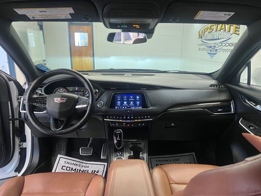 used 2023 Cadillac XT4 car, priced at $34,148